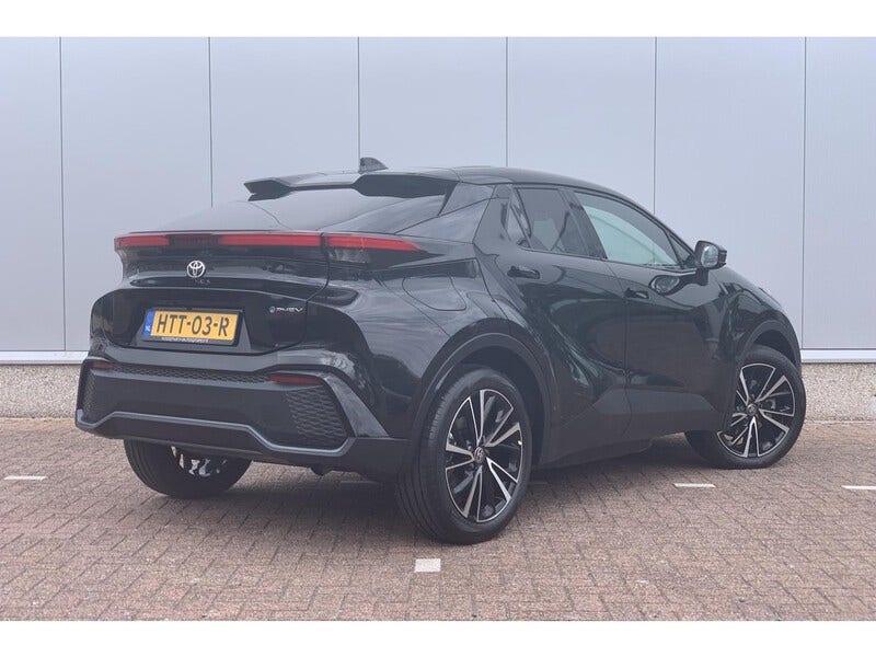 Toyota C-HR (2)