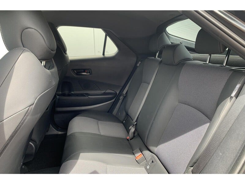 Toyota C-HR (8)