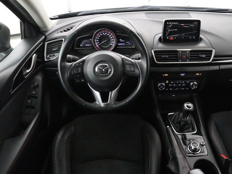 Mazda 3 (3)