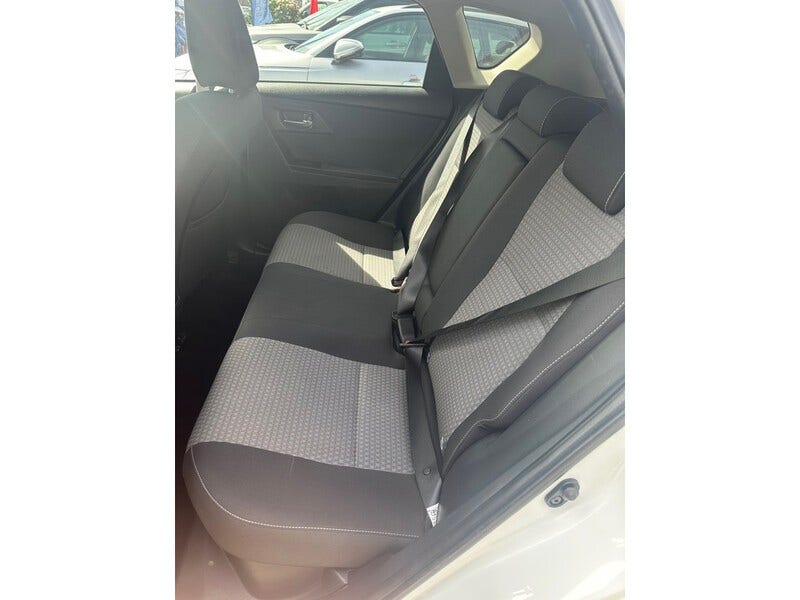 Toyota Auris (15)