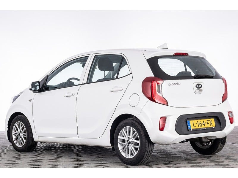 Kia Picanto (2)