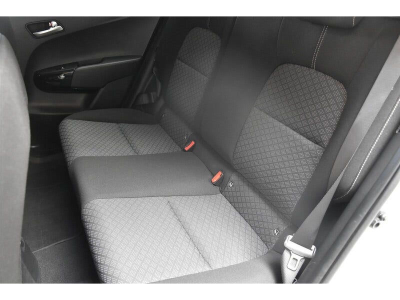 Kia Picanto (12)