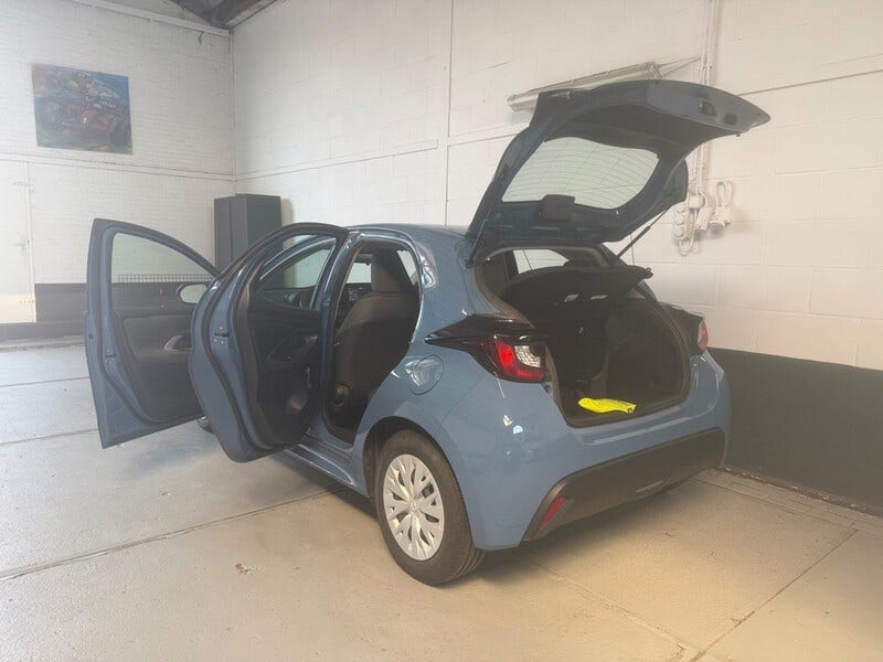 Toyota Yaris (11)