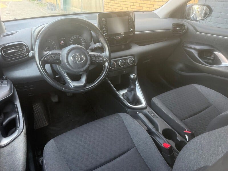 Toyota Yaris (15)