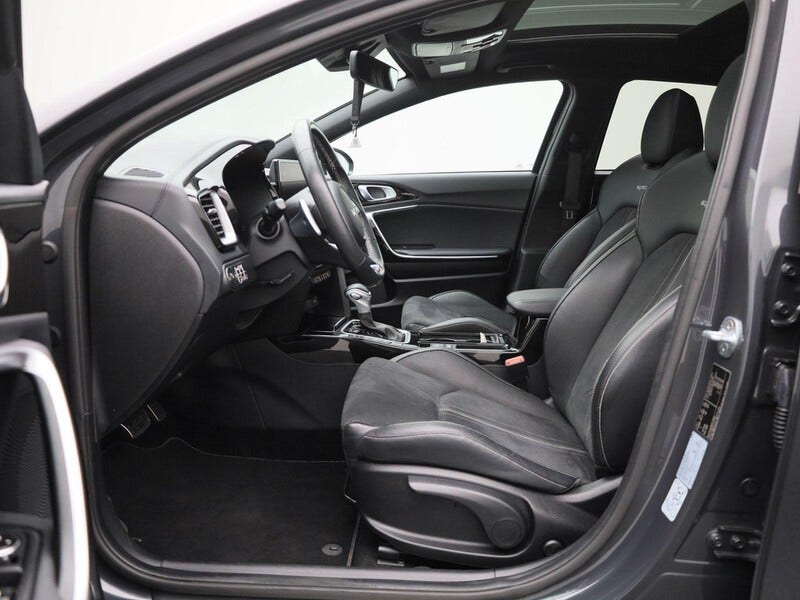 Kia XCeed (11)
