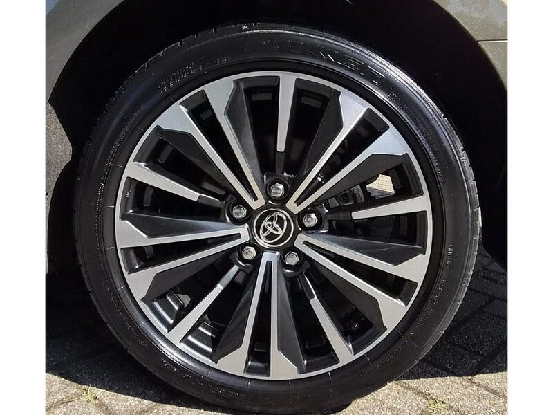 Toyota Corolla (9)