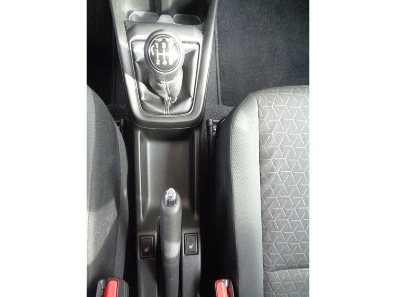 Suzuki Swift (23)