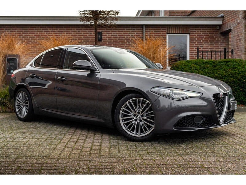 Alfa Romeo Giulia
