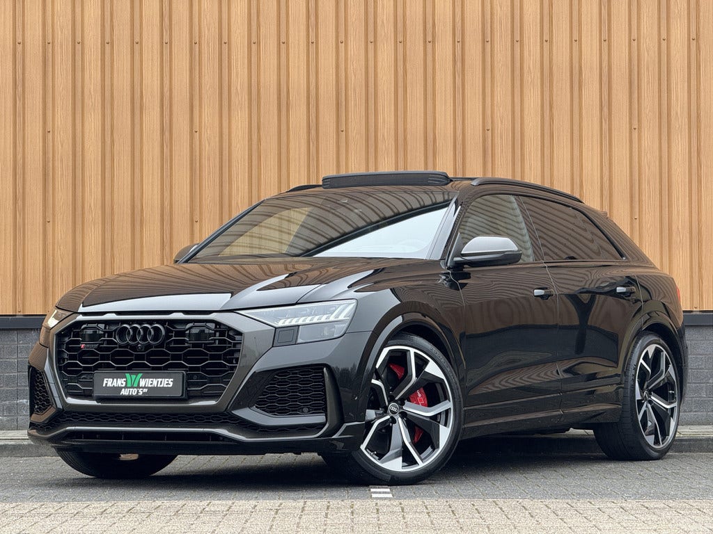 Audi RSQ8