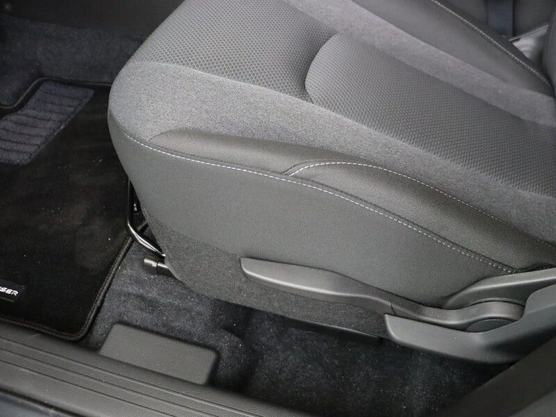 Toyota Urban Cruiser (10)