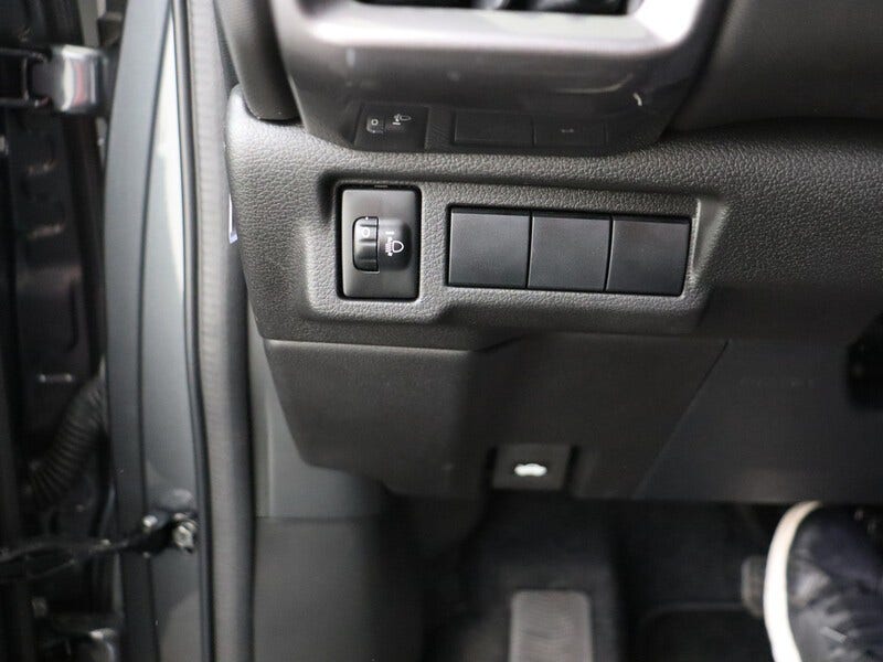 Toyota Urban Cruiser (11)