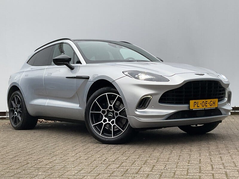 Aston Martin DBX