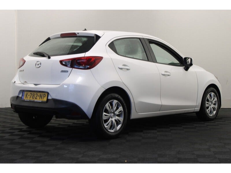 Mazda 2 (6)
