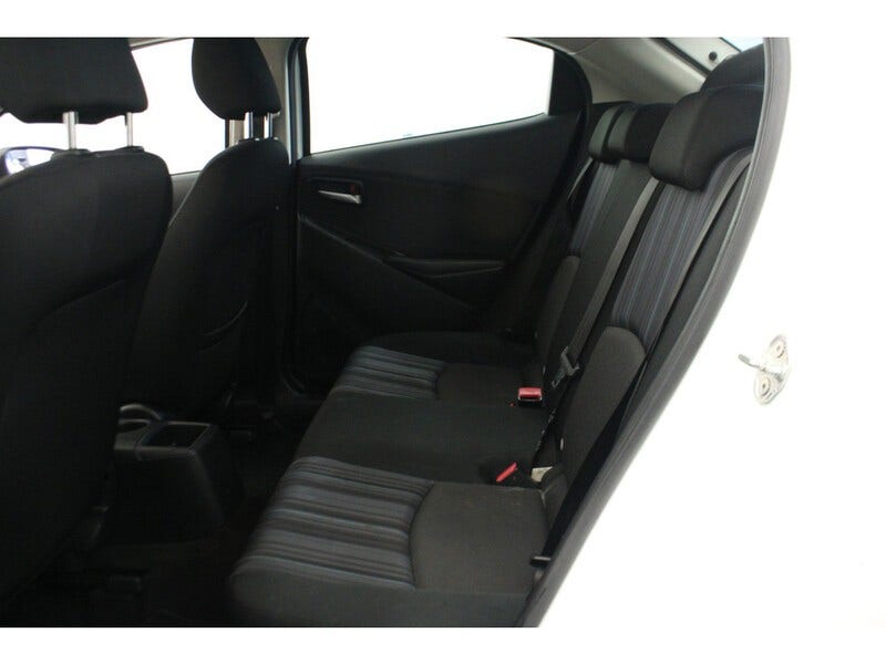 Mazda 2 (11)