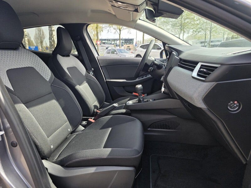 Mitsubishi Colt (9)
