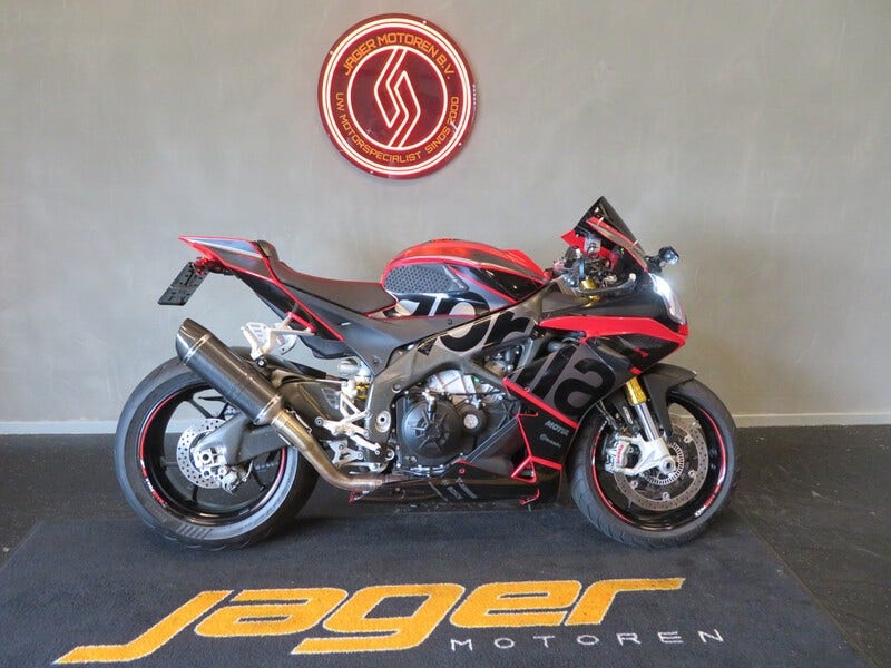 Aprilia RSV4