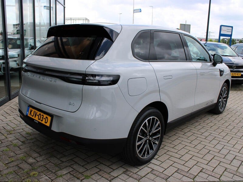 Leapmotor B10 (3)