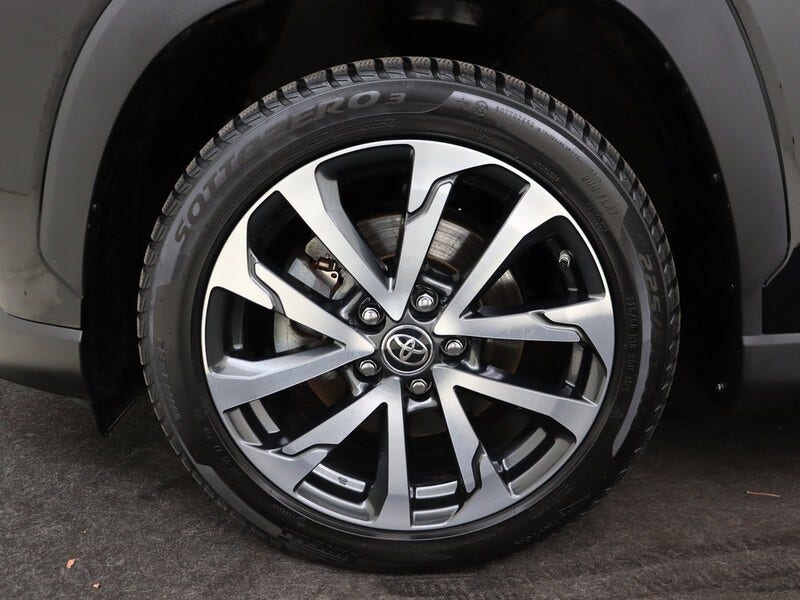 Toyota Corolla Cross (5)