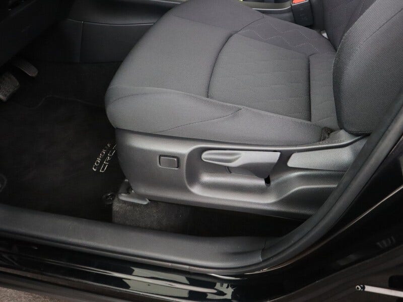 Toyota Corolla Cross (11)