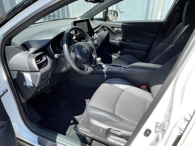 Toyota C-HR (4)