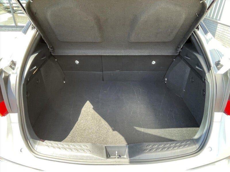 Toyota C-HR (12)