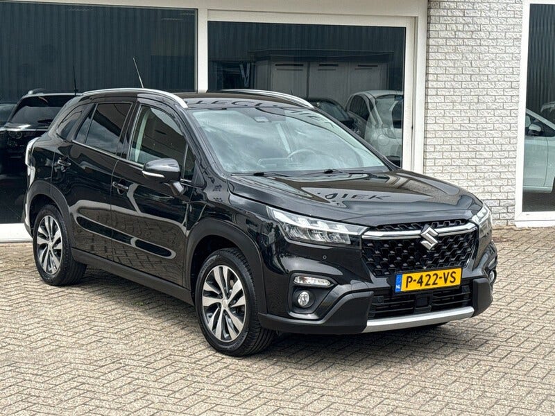 Suzuki Cross (2)