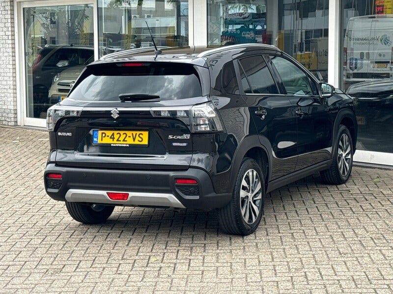 Suzuki Cross (4)