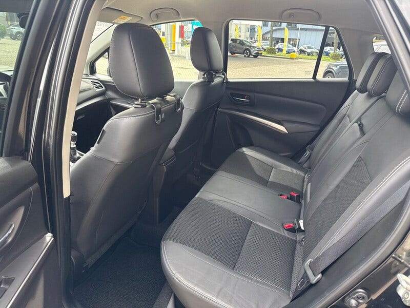 Suzuki Cross (9)
