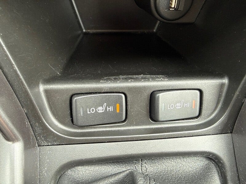 Suzuki Cross (17)