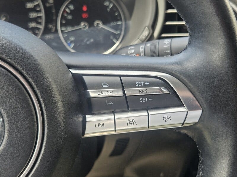 Mazda CX-30 (11)