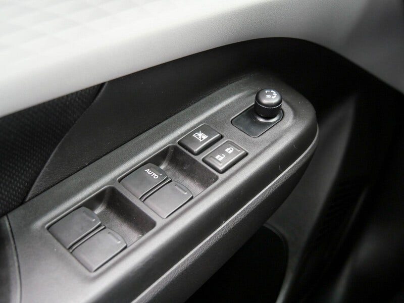 Suzuki Swift (12)