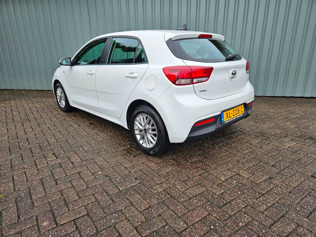 Kia Rio (5)