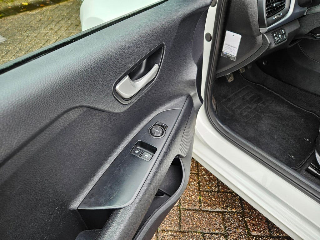 Kia Rio (10)