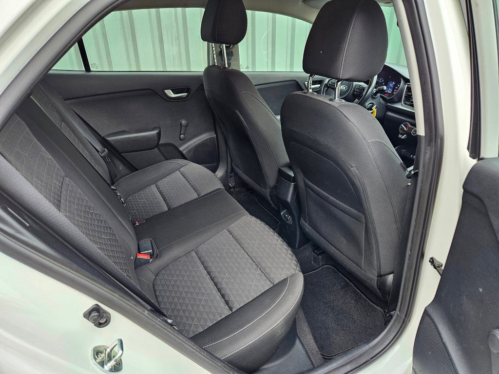 Kia Rio (16)