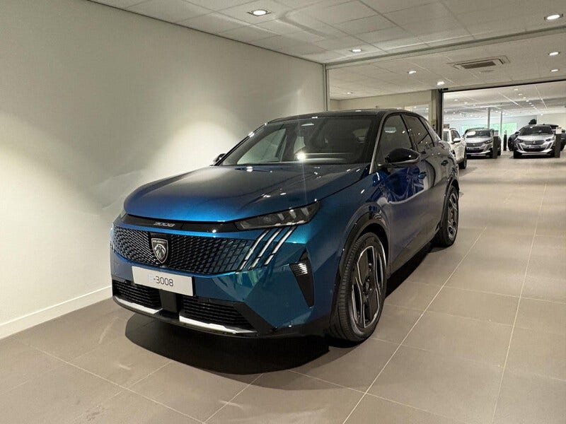 Peugeot e 3008