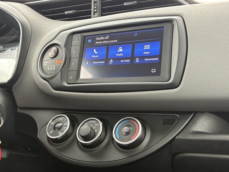 Toyota Yaris (4)