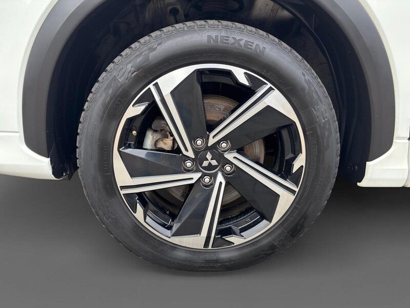 Mitsubishi Eclipse Cross (14)