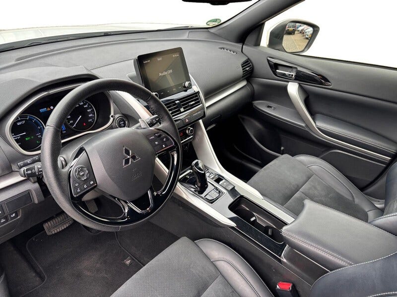 Mitsubishi Eclipse Cross (15)