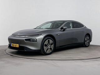 XPENG P7