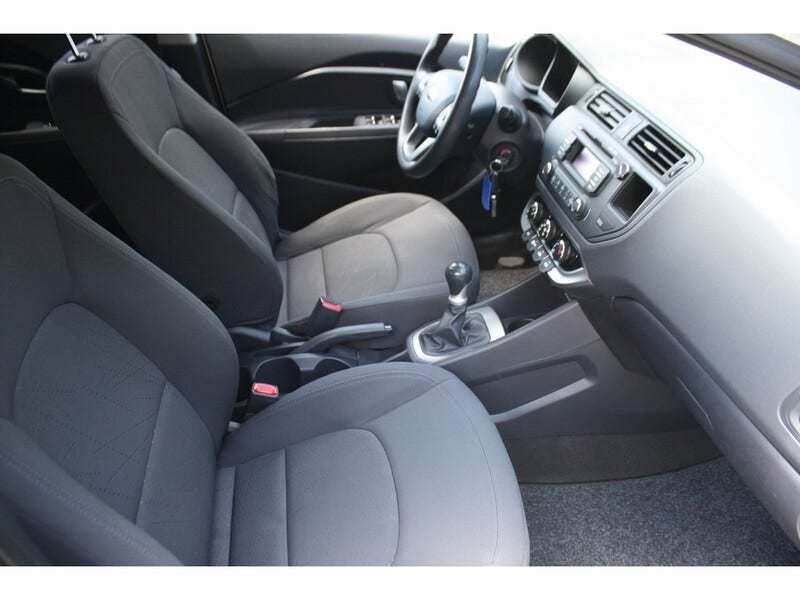 Kia Rio (5)