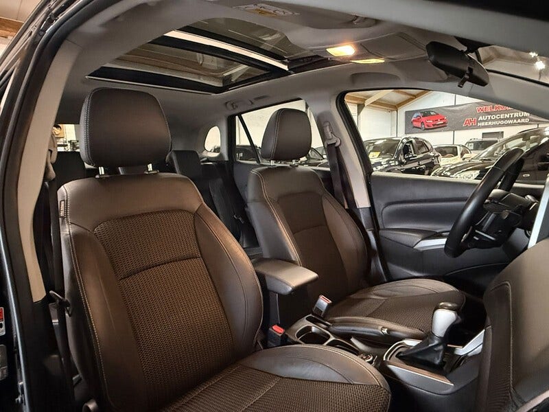 Suzuki Cross (11)