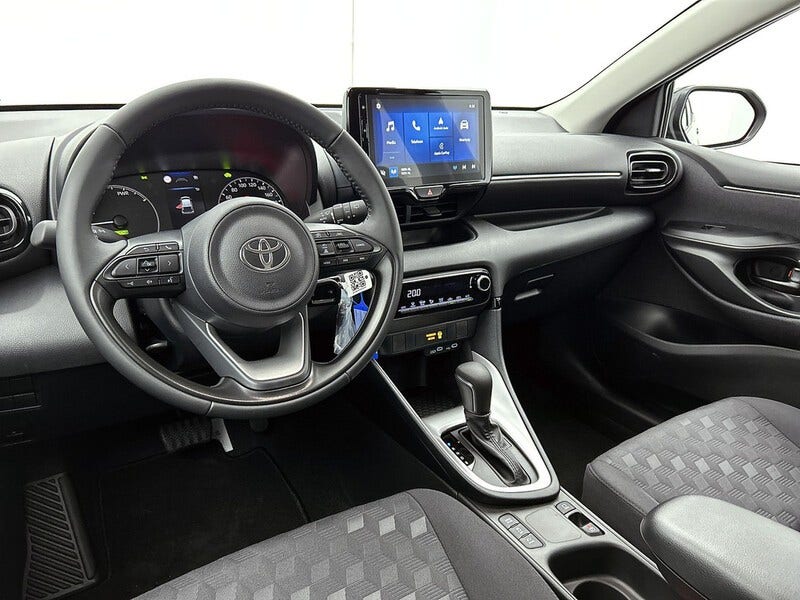 Toyota Yaris (6)