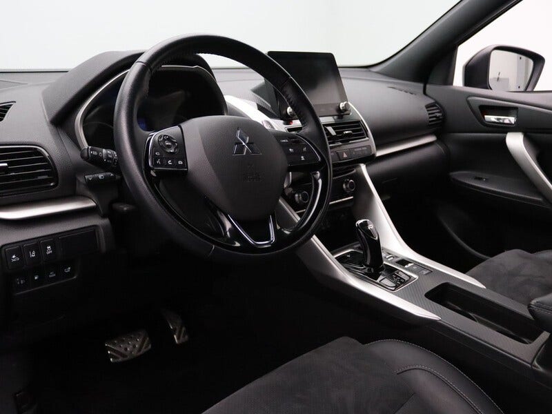 Mitsubishi Eclipse Cross (3)