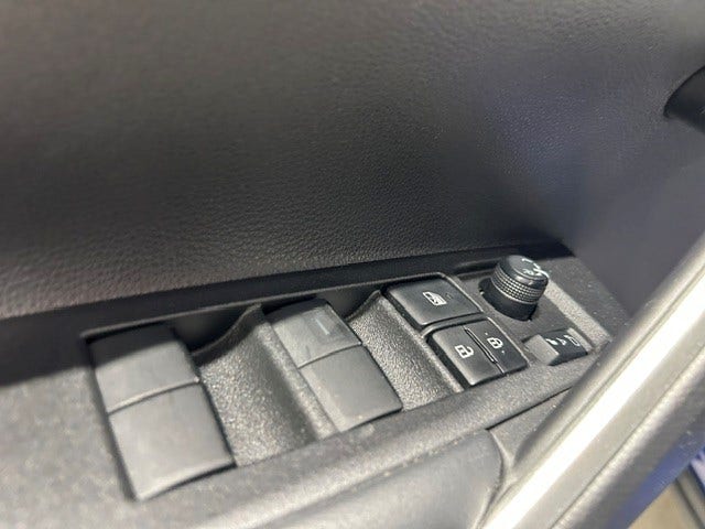 Toyota Corolla Cross (8)