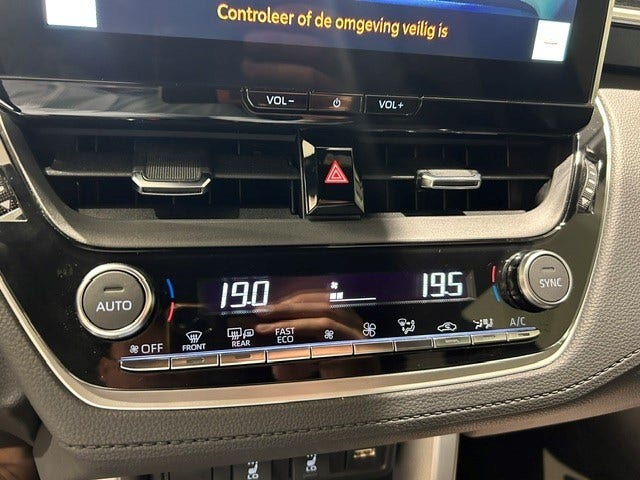 Toyota Corolla Cross (13)