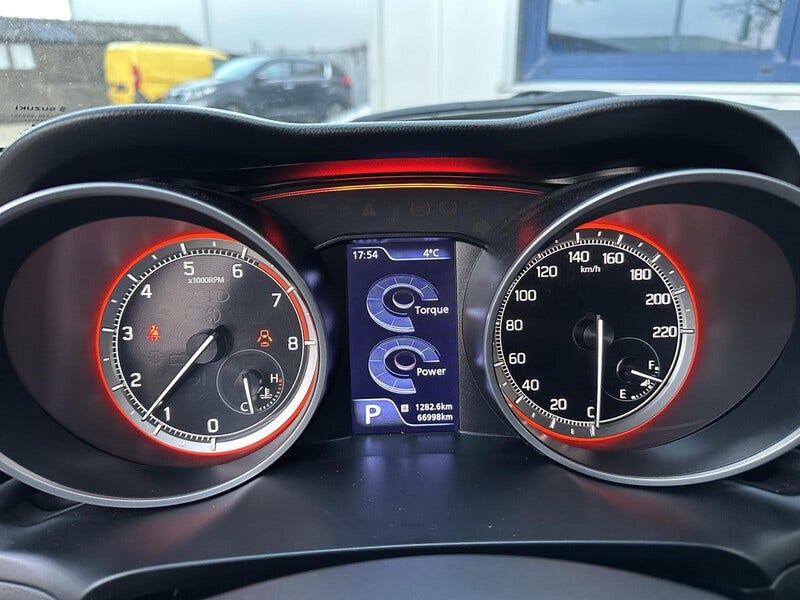 Suzuki Swift (8)