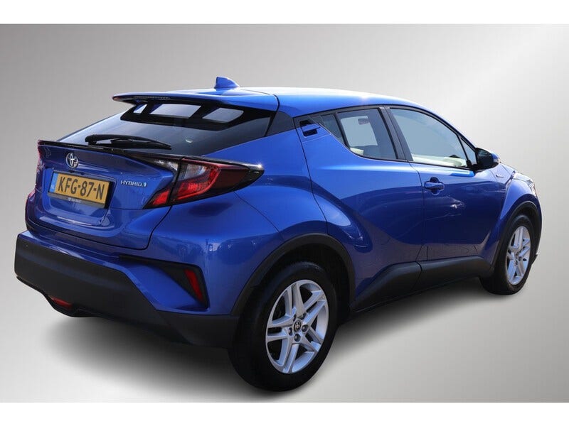 Toyota C-HR (2)