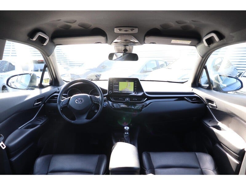 Toyota C-HR (3)