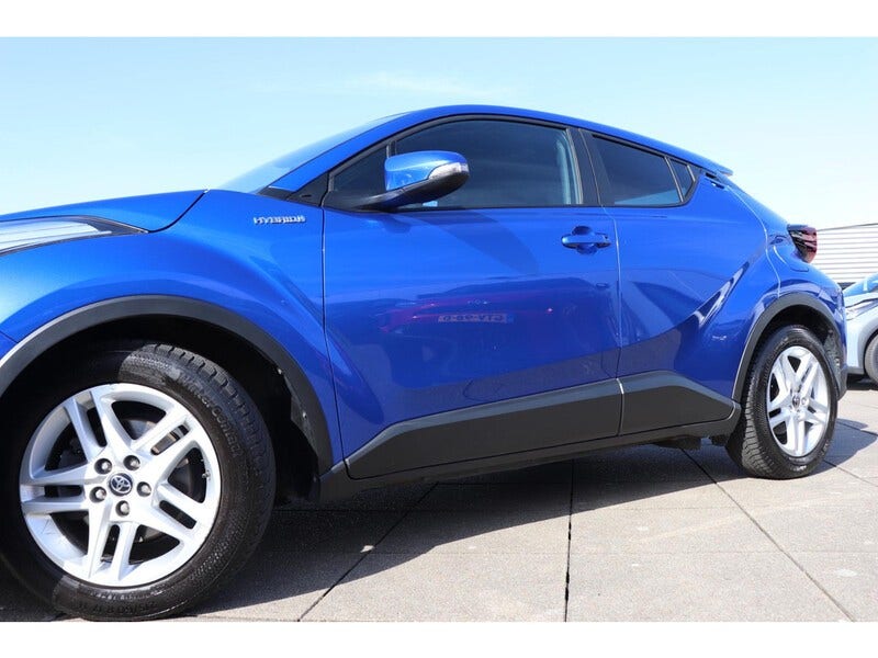 Toyota C-HR (8)