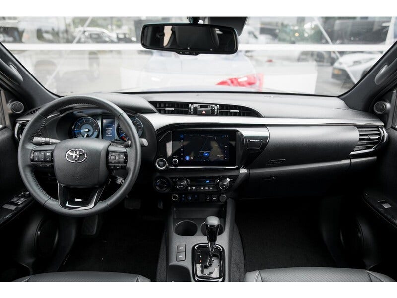 Toyota Hilux (4)